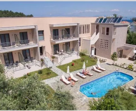 Studio Sirens Aparthotel
